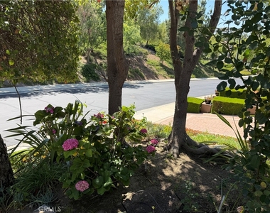 16333 Fox Hollow - Photo Thumbnail 3