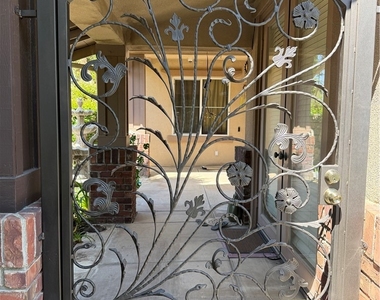 16333 Fox Hollow - Photo Thumbnail 6