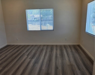 710 E. Whittier Ave - Photo Thumbnail 4