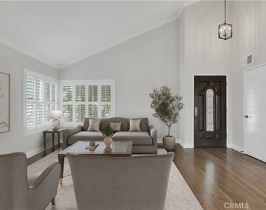 4895 N Buttercreek - Photo Thumbnail 5