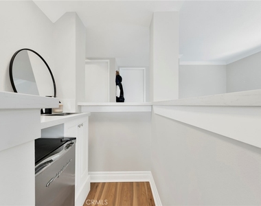 4895 N Buttercreek - Photo Thumbnail 12