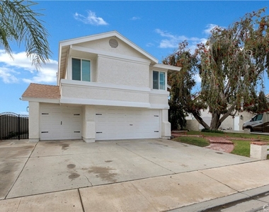 4895 N Buttercreek - Photo Thumbnail 1
