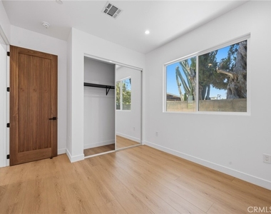 7645 Melvin Avenue - Photo Thumbnail 9
