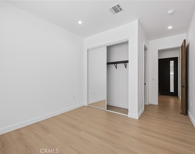 7649 Melvin Avenue - Photo Thumbnail 9