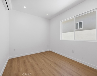7647 1/2 Melvin Avenue - Photo Thumbnail 10