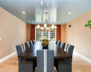 4550 Encino Avenue - Photo Thumbnail 13