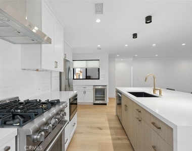 13355 Debby St - Photo Thumbnail 3
