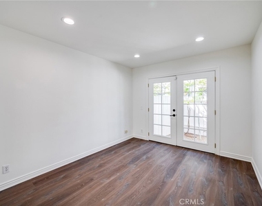 7126 Atheling Way - Photo Thumbnail 16