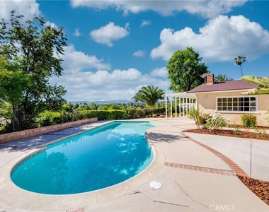 7126 Atheling Way - Photo Thumbnail 21