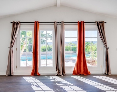 7126 Atheling Way - Photo Thumbnail 9