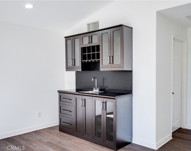 7126 Atheling Way - Photo Thumbnail 8