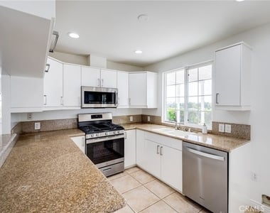 7126 Atheling Way - Photo Thumbnail 3