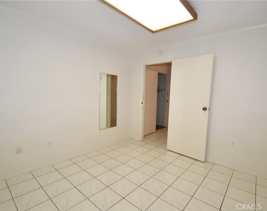 2595 Plaza Del Amo - Photo Thumbnail 17