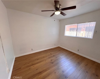469 W Oliver Street - Photo Thumbnail 6
