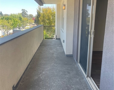 612 E Carson - Photo Thumbnail 10