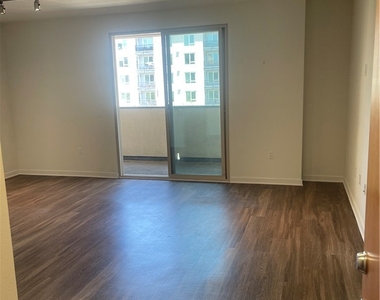 612 E Carson - Photo Thumbnail 2