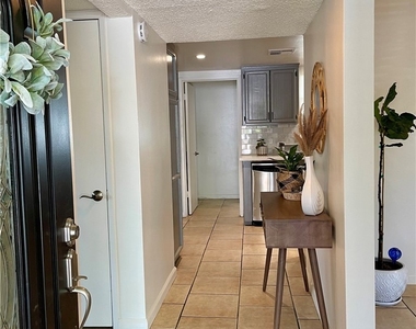 3212 Covina - Photo Thumbnail 4