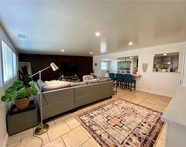 3212 Covina - Photo Thumbnail 11