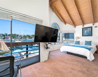 805 N Bay Front - Photo Thumbnail 27
