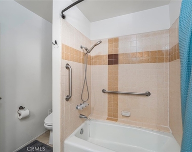 805 N Bay Front - Photo Thumbnail 33