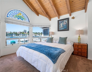 805 N Bay Front - Photo Thumbnail 23