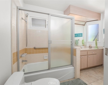 805 N Bay Front - Photo Thumbnail 20