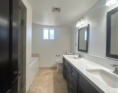 5726 Newlin - Photo Thumbnail 10