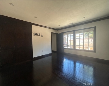 5726 Newlin - Photo Thumbnail 8
