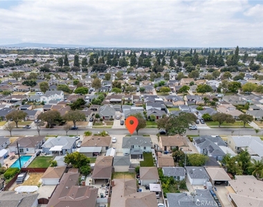 4350 Carfax - Photo Thumbnail 24