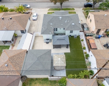 4350 Carfax - Photo Thumbnail 28