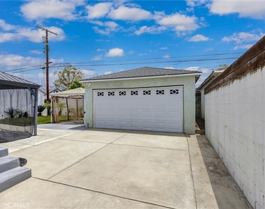 4350 Carfax - Photo Thumbnail 2