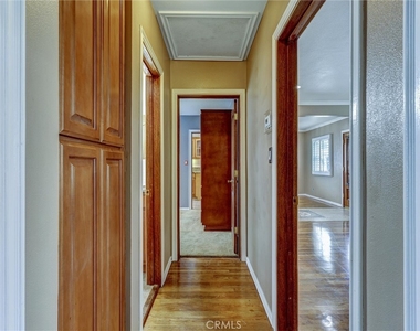 4350 Carfax - Photo Thumbnail 20