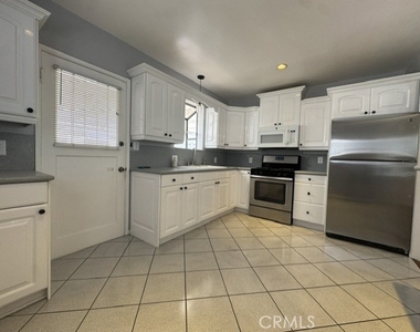 3759 Ocana Avenue - Photo Thumbnail 7
