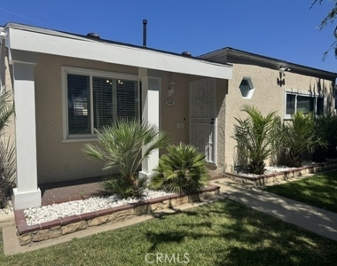 3759 Ocana Avenue - Photo Thumbnail 2