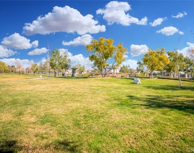 2055 Northam - Photo Thumbnail 18