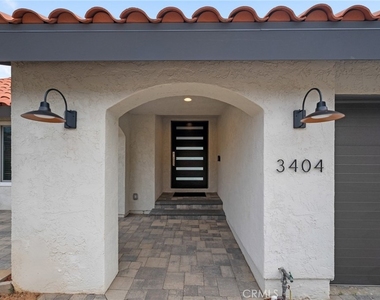 3404 Hightide Drive - Photo Thumbnail 2