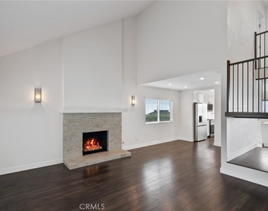 3404 Hightide Drive - Photo Thumbnail 5