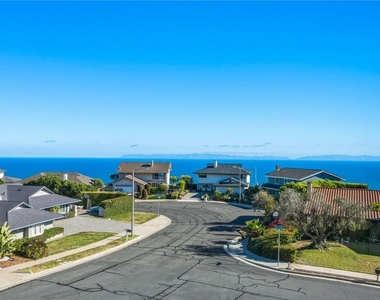 3404 Hightide Drive - Photo Thumbnail 35
