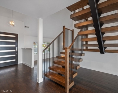 3404 Hightide Drive - Photo Thumbnail 7