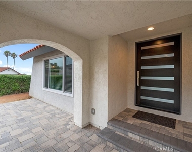 3404 Hightide Drive - Photo Thumbnail 3