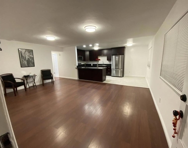 841 40th St. - Photo Thumbnail 1