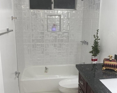 841 40th St. - Photo Thumbnail 7