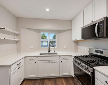 4419 Corliss Street - Photo Thumbnail 5