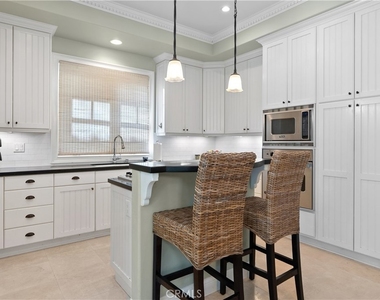 705 Goldenrod Avenue - Photo Thumbnail 8