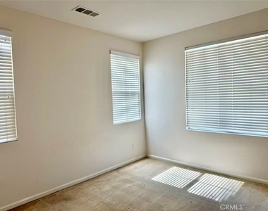 2746 E Wickford Street - Photo Thumbnail 1