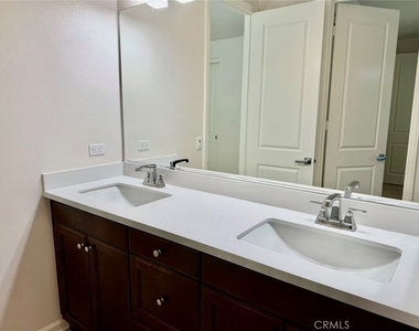 2746 E Wickford Street - Photo Thumbnail 18