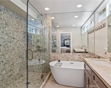 24322 Santa Clara Avenue - Photo Thumbnail 33
