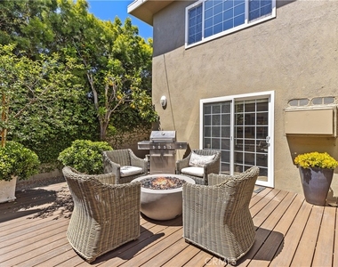 24322 Santa Clara Avenue - Photo Thumbnail 12