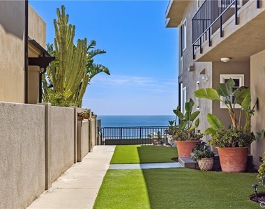 24322 Santa Clara Avenue - Photo Thumbnail 7