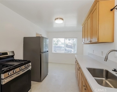 2513 E Tyler Street - Photo Thumbnail 8